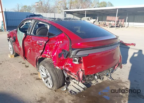 2026 Tesla Model Y Long Range Launch Series/Premium All-Wheel Drive z USA, uszkodzony, nr VIN 7SAYGDEE5TA380985